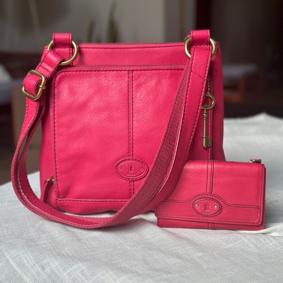 Fossil Brand Leather Crossbody Shoulder Bag And Wallet Set - Picture 1 of 9